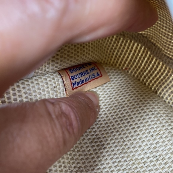 Dooney & Bourke Tan and White Woven Bag - Picture 10 of 13